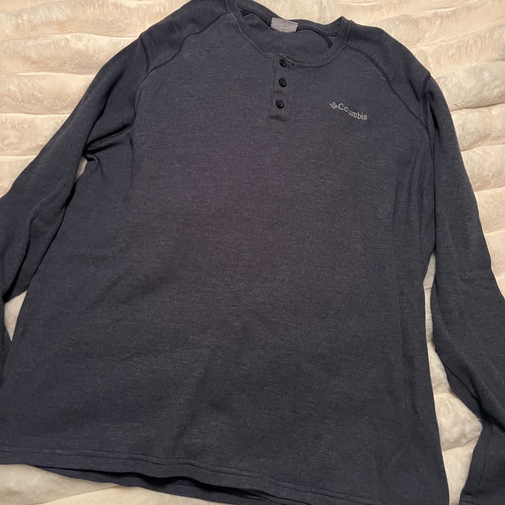 Men’s Columbia XL Shirt - Picture 2 of 5